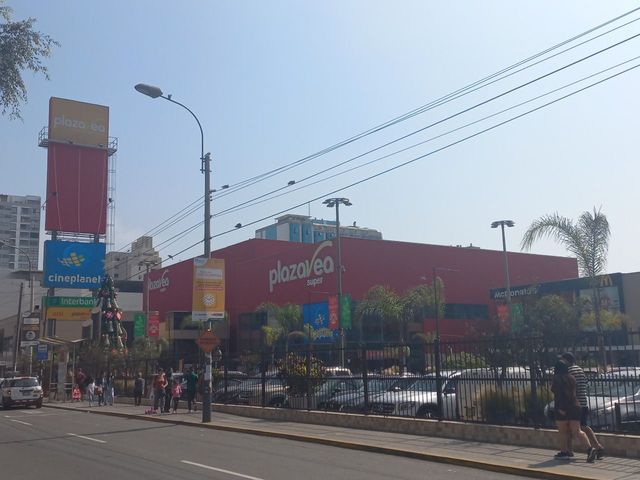 Depa 3 Dormitorios, 108M2, Bien Iluminado, Ventilado Y Vista Externa