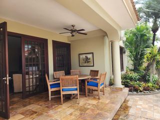 Foto 2 de Venta de Casa en Samborondón, Guayaquil