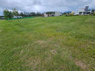 TERRENO VENTA JARDINES DE SAN LORENZO 800 M2