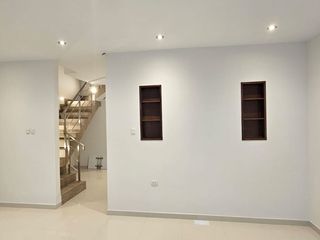Foto 2 de LINDA CASA DE ESTRENO EN VENTA - URB.ALAMEDA DEL BOULEVARD COUNTRY CLUB - PIURA