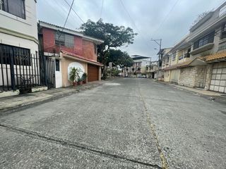 Foto 11 de CIUDADELA URDENOR 1, VENDO PRECIOSA, LUJOSA  Y AMPLIA CASA, FULL ACABADOS, DOS PLANTAS