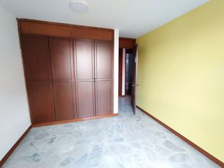 Se vende apartamento, 90 mts2, 2 parqueaderos, sur de Cali, Cambulos