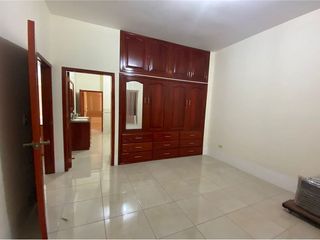 Foto 5 de Casa de Venta en Manta zona norte manabi