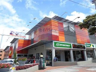 Arriendo Local Comercial en Belmira Centro Comercial