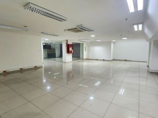Foto 12 de OFICINA EN VENTA, SECTOR PINARES CC ECOCENTRO.