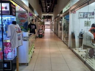 Foto 7 de VENTA LOCAL COMERCIAL EN CENTRO COMERCIAL GAMMA -LA VICTORIA , GAMARRA