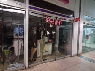 Foto 10 de VENTA LOCAL COMERCIAL EN CENTRO COMERCIAL GAMMA -LA VICTORIA , GAMARRA