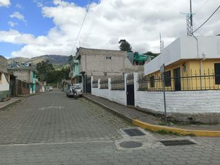 Foto 4 de En venta casa en Lloa Ecologico está ubicada al ingreso de Lloa