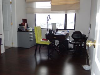 Vendo departamento de 4 dormitorios en la Avenida La Coruña, a 1 cuadra de la González Suárez