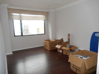 Vendo departamento de 4 dormitorios en la Avenida La Coruña, a 1 cuadra de la González Suárez