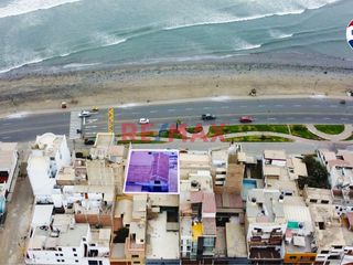 Venta De Casa Como Terreno Frente A La Playa De Huanchaco