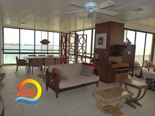 Foto 8 de Departamento de Lujo Frente Al Mar de Venta en Playas Villamil, Edificio La Balsilla