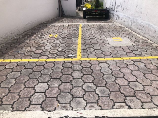 Venta, Departamento, Sector Mastodontes, Carcelen