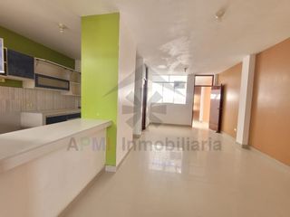 Foto 1 de VENTA DE CASA EN URBANIZACIÓN LOS SAUCES AL COSTADO DE LA UNIVERSIDAD SIPÁN