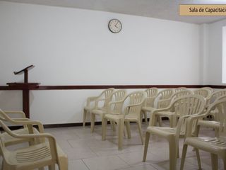 Foto 3 de VENDE, Versátil y estratégico inmueble en El Galán.