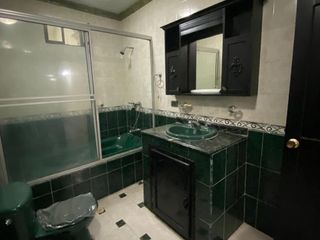 Foto 10 de Venta casa en el jardín con acabados de lujo y amplios espacios