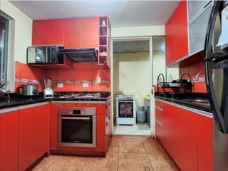 Foto 2 de VENTA DE CASA DE 3 PISOS EN CONDOMINIO SOL DE PIMENTEL