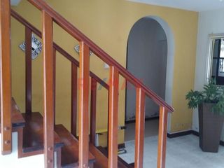 Casa En Venta- Chiclayo C.Rivera