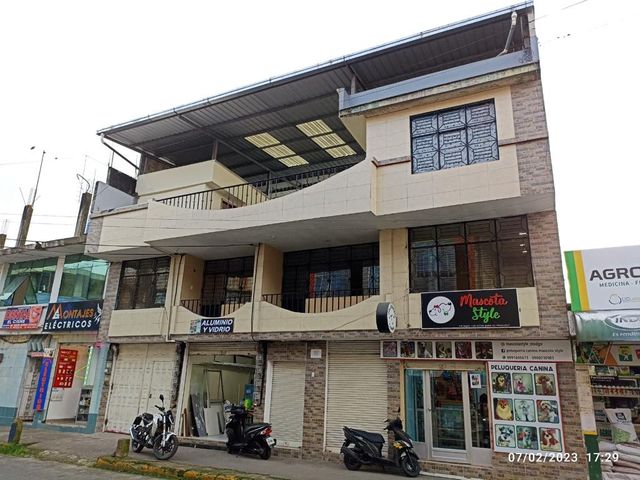 Casa Guayaqui y Tulcan