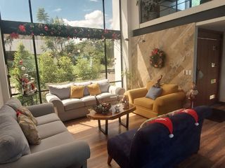Foto 8 de CASA MODERNA EN VENTA CON ACABADOS DE LUJO, SEGURIDAD PRIVADA EN URBANIZACION PUEMBO