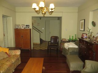 Foto 6 de CASA COMO TERRENO EN URB SAN ANTONIO, MIRAFLORES: FRENTE DE 14 MTS, $ 560,000