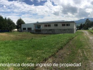 Galpon Industrial Tambillo , 10.000 m² Terreno, 1.820 m2 galpon, 430 m² Oficinas. Cerca de Quito.