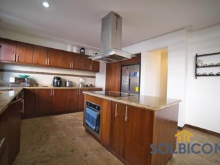 Foto 2 de Casa a la venta de lujo en Challuabamba Cuenca