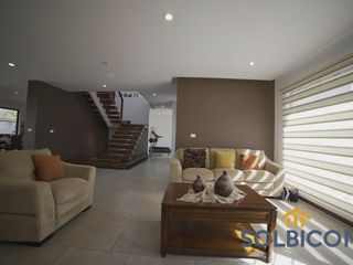 Foto 12 de Casa a la venta de lujo en Challuabamba Cuenca