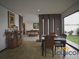 Casa a la venta de lujo en Challuabamba Cuenca