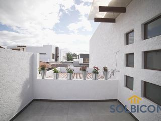 Casa a la venta de lujo en Challuabamba Cuenca