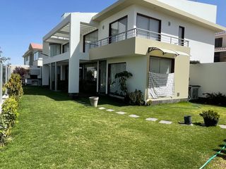 Se Vende Casa De Lujo En Quinta Samay - Cayma