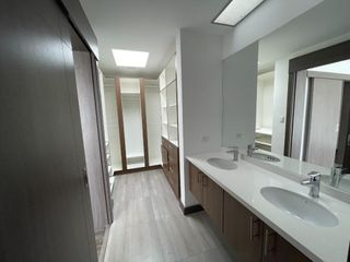 CASA DE RENTA, DENTRO DE CONJUNTO, SECTOR HILACRIL