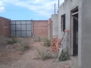 casa en obra gris de venta en Jaramijó