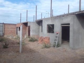 casa en obra gris de venta en Jaramijó