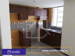 VENDO CASA INDEPENDIENTE EN CONOCOTO ALTO