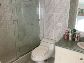 Foto 9 de VENDO EN EL QUITO TENIS  EXELENTE DEPARTAMENTO MUY AMPLIO, CLARO Y CON VISTA 262   METROS