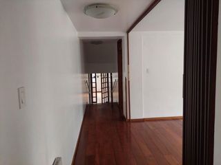 Se Vende de Oportunidad Amplio y Luminoso Departamento Cerca a La Carolina
