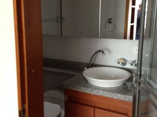 ARRIENDO APARTAMENTO AMOBLADO EN SANTA BARBARA CENTRAL