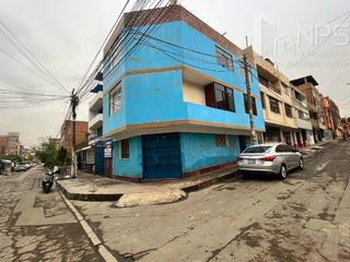 CASA EN ESQUINA EN VENTA URB. EL NARANJAL - SAN MARTIN DE PORRES