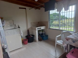 Te vendo esta divina casa finca planita con casa demasiado amplia y excelente terminado, bien barata en Barbosa.