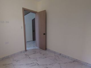 Foto 5 de En Machala De Venta Hermosa Casa de Estreno de 3 Dormitorios, 4 Baños Completos, Garaje para 2 Vehiculos, Estudio