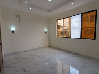 Foto 24 de En Machala De Venta Hermosa Casa de Estreno de 3 Dormitorios, 4 Baños Completos, Garaje para 2 Vehiculos, Estudio
