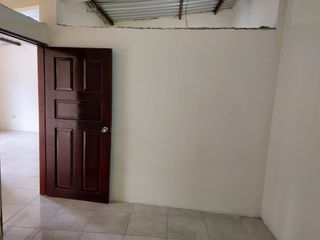 Foto 6 de Casa de Venta en Calle Tulcán, Santo Domingo, Ecuador
