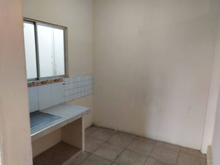 Foto 9 de Casa de Venta en Calle Tulcán, Santo Domingo, Ecuador
