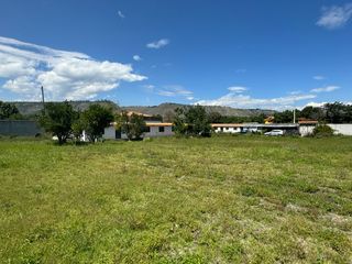 Venta de terreno de 3050m2 en Guayllabamba