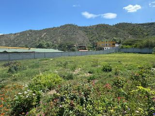 Venta de terreno de 3050m2 en Guayllabamba