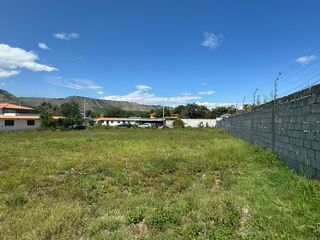 Venta de terreno de 3050m2 en Guayllabamba