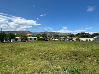 Venta de terreno de 3050m2 en Guayllabamba