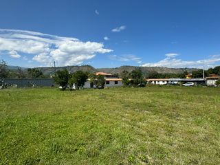 Venta de terreno de 3050m2 en Guayllabamba