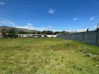 Venta de terreno de 3050m2 en Guayllabamba